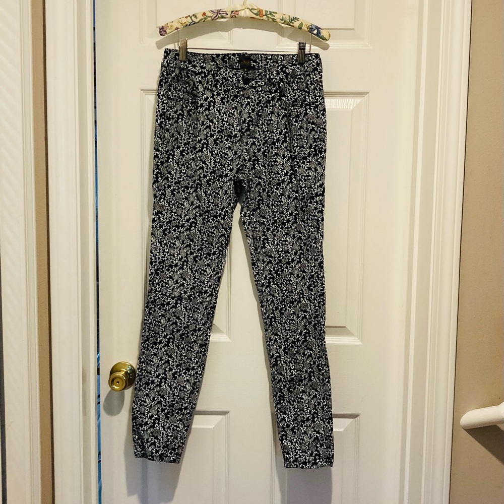Comfortable jean style pants that you can dress up or down all year round.